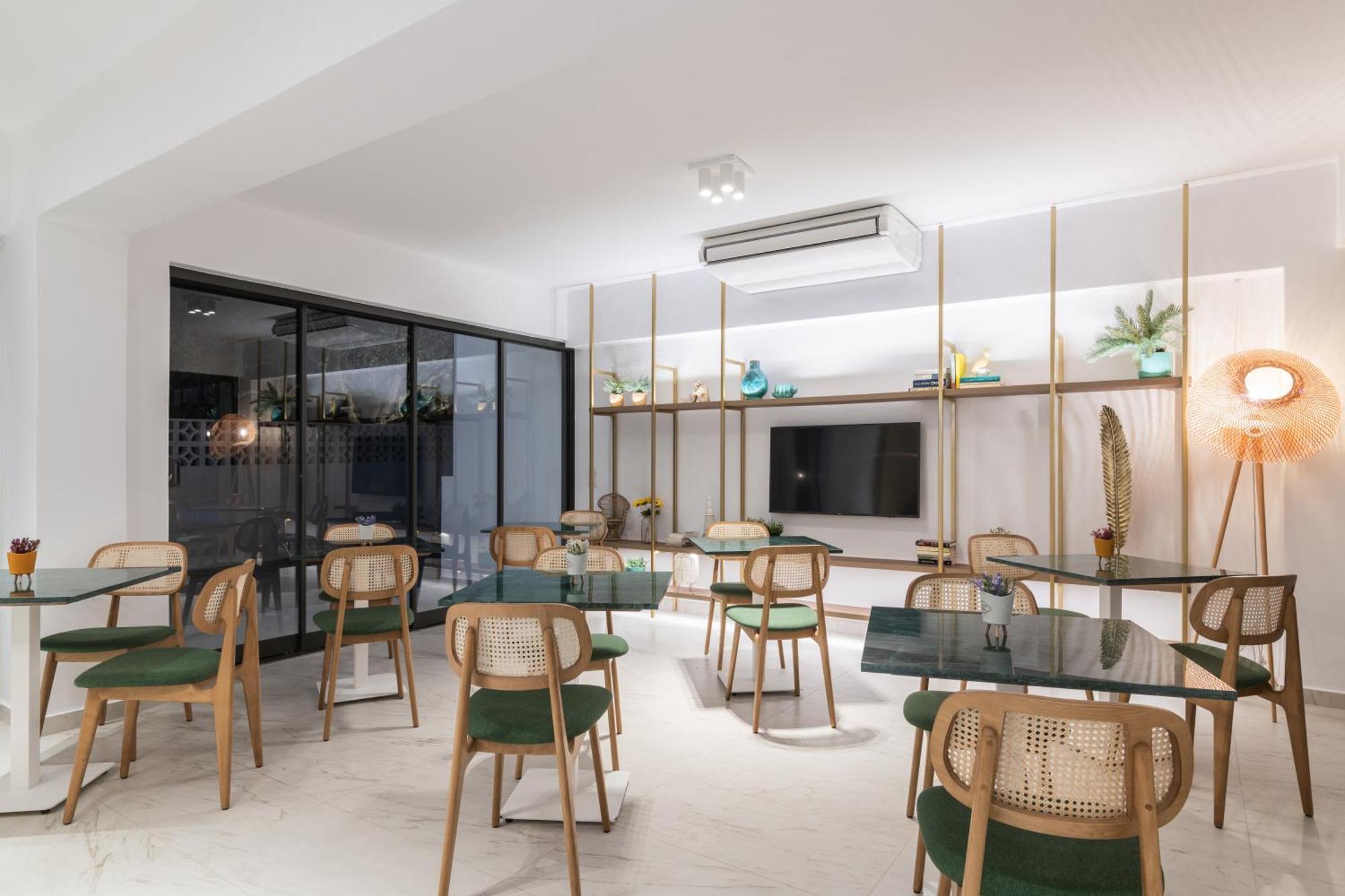 Isola Concept Aparthotel Циливи Екстериор снимка